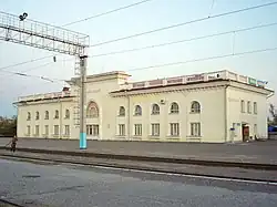 Le bâtiment de la gare de Pavlodar en 2007.