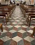 Le pavement de la cathédrale Sainte-Marie.