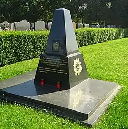 Le monument aux soldats russes.