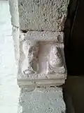 Détail du relief, coin gauche, deuxième porte.