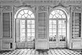 Intérieur d'une pièce au rez-de-chaussée.