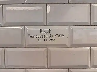 Carreau en souvenir de la rénovation des couloirs.