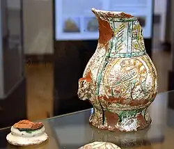 Pot en faïence du XVe&nbsp;siècle