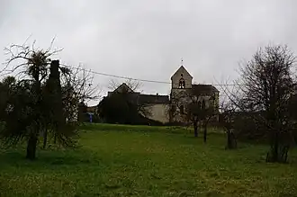 En bordure de village.