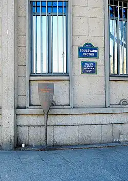 Panneau Histoire de Paris « Fortifications ».