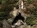 Réplique de la grotte de Lourdes.