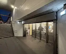 L'accès no&nbsp;3 « Avenue Jean Jaurès ».