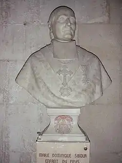 Buste de Marie-Dominique Sibour dans la cathédrale de sa ville natale par Joseph Marius Ramus.