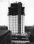 La tour en construction, 1927