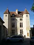 Hôtel de la Chancellerie, façade principale du style Renaissance sur la rue de la Chancellerie.