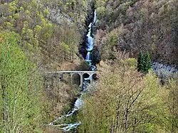 Viaduc sur le Bief de la Ruine à Foncine-le-Bas.