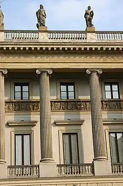 Image du détails de la façade