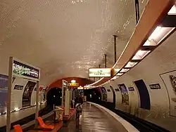 Station Place des Fêtes.