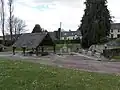 La fontaine Sainte-Marie-Madeleine et les lavoirs attenants.