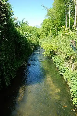 L'Orne en bordure du domaine.
