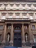 Entrée du palais