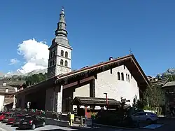 Le chevet de l'église.