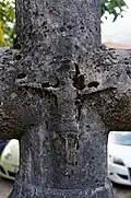 Détail de l'arrière de la croix.