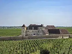 Le château du Clos de Vougeot.