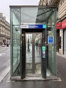 Ascenseur de l'accès no&nbsp;2.