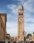 Le campanile de la cathédrale.
