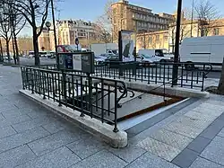 Accès no&nbsp;3.