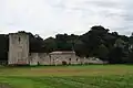 Vue générale des remparts et de la tour.