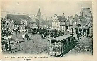 Place de Courtonne, Vue en direction du centre-ville.