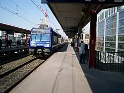 Rame du RER C entrant en gare.