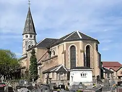 L'église Saint-Joseph côté cimetière.