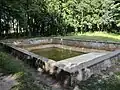 Reste des ehemaligen Schwimmbades der Bunkeranlage