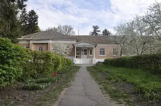 l'ancien palais, classé[6].