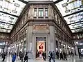 La galleria Alberto Sordi, au centre la librairie Feltrinelli.