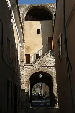 Portes à Pernes-les-Fontaines, côté intérieur.