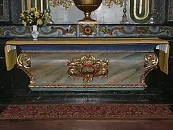 L'autel.