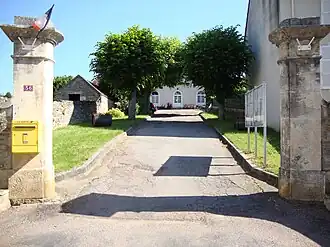 La mairie.