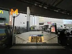 Accès no&nbsp;1.