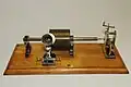 Phonographe enregistreur à cylindre - Coll. Muséum de Lille.
