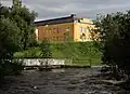 Le lycée vue du parc des îles Hupisaaret.