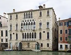 Palais Bernardo (première moitié du XVe&nbsp;siècle).