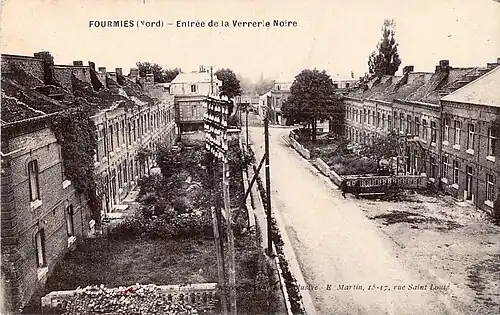 Fourmies - Entrée de la verrerie noire.