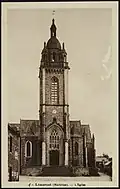 L'église paroissiale Saint-Sixte au début du XXe&nbsp;siècle (carte postale).