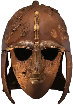 Casque de parade trouvé à Sutton Hoo (British Museum, restauré).