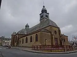 Façades Sud-Ouest et Nord-Ouest.