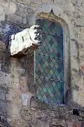 Le redan portant la tête sculptée de Henri IV (sept.&nbsp;2011)