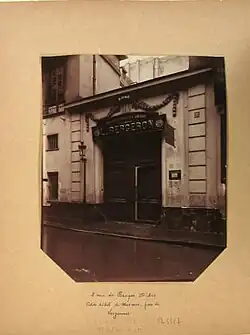 Portail vers 1900, photo Eugène Atget.