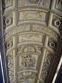 Escalier Henri II (1555-1556, Louvre).