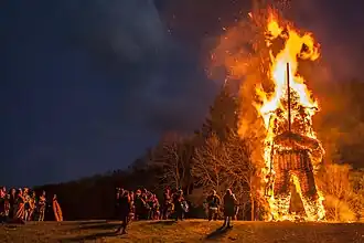 Reconstitution historique de la fête religieuse celtique de l'homme d'osier du beltaine