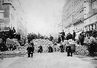 Barricade de la rue du Faubourg-Saint-Antoine (côté rue de Charonne)