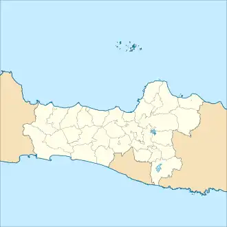 (Voir situation sur carte : Java central)